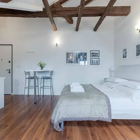 아파트 The Charm *